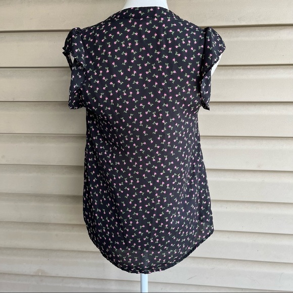 •Sweet Rain• Floral Print Flutter Sleeve Popover Blouse - Size Small - Picture 5 of 8